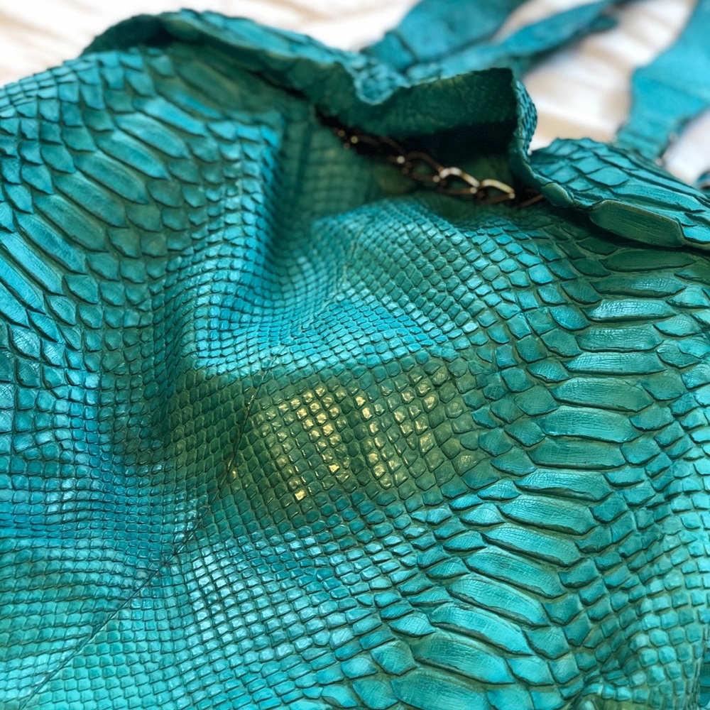 Genuine Python Purse - Good Condition - Turquoise - Picture 4 of 8